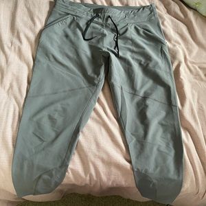Columbia Omni-shield joggers